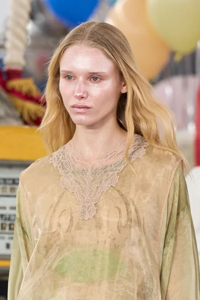 Look 68